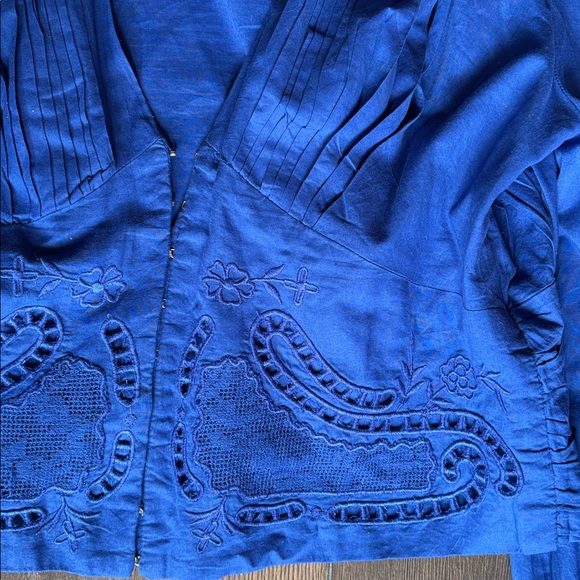 FARM Rio Embroidered Cotton Lace V-Neck pleated Blouse - Picture 8 of 11